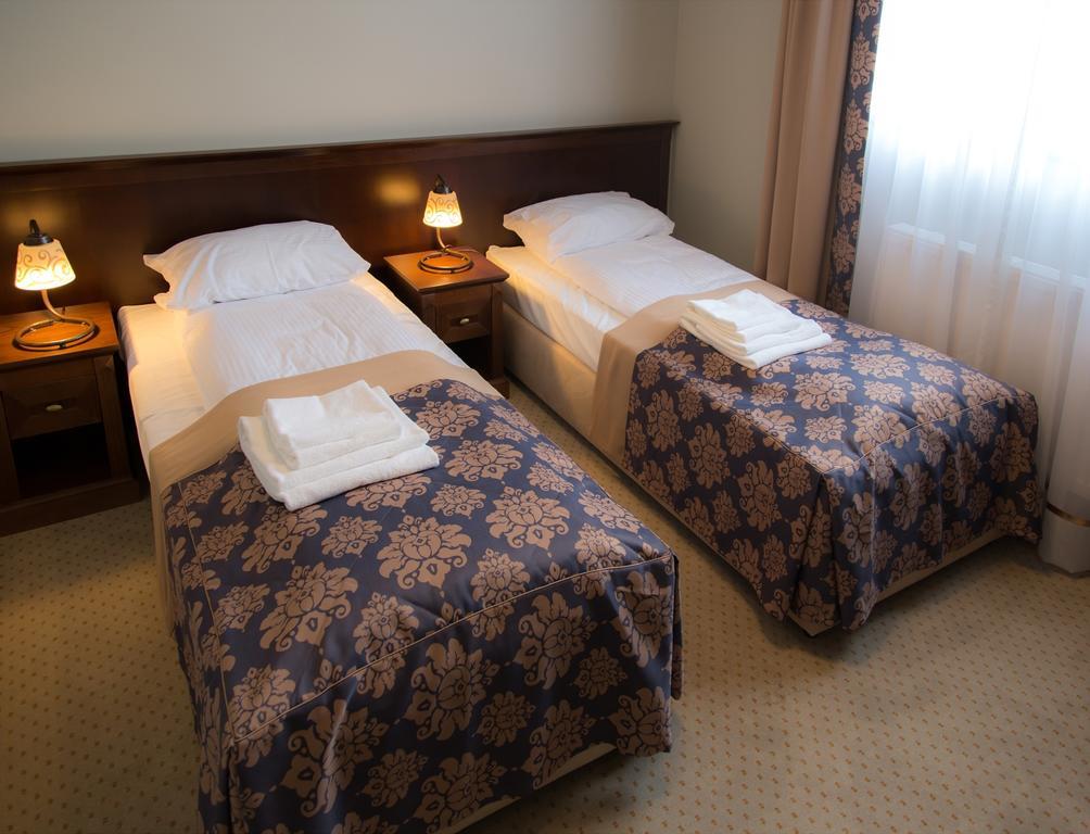 Hotel Imperial Residence Sandomierz Værelse billede